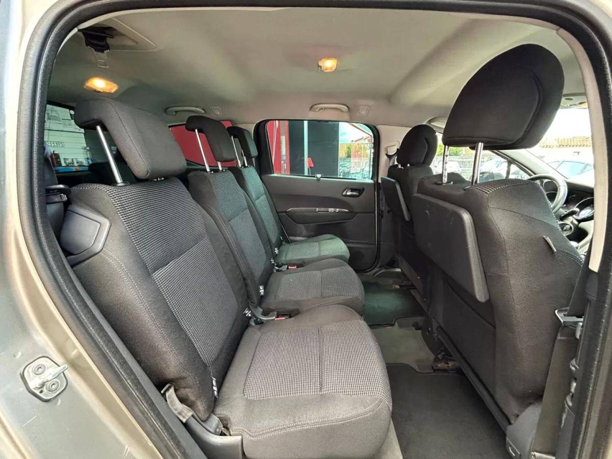 peugeot-5008-2010-diesel-1560cc