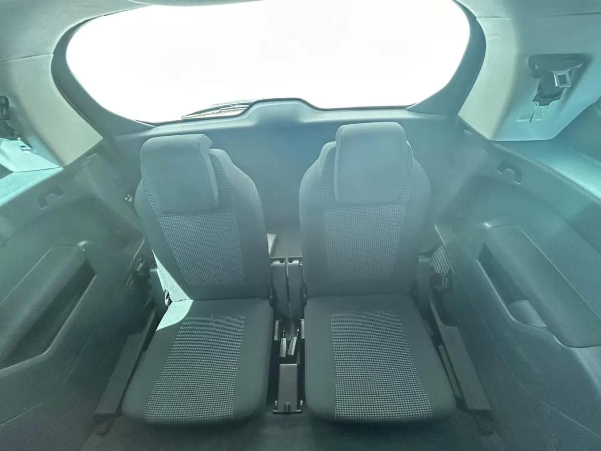 peugeot-5008-2010-diesel-1560cc