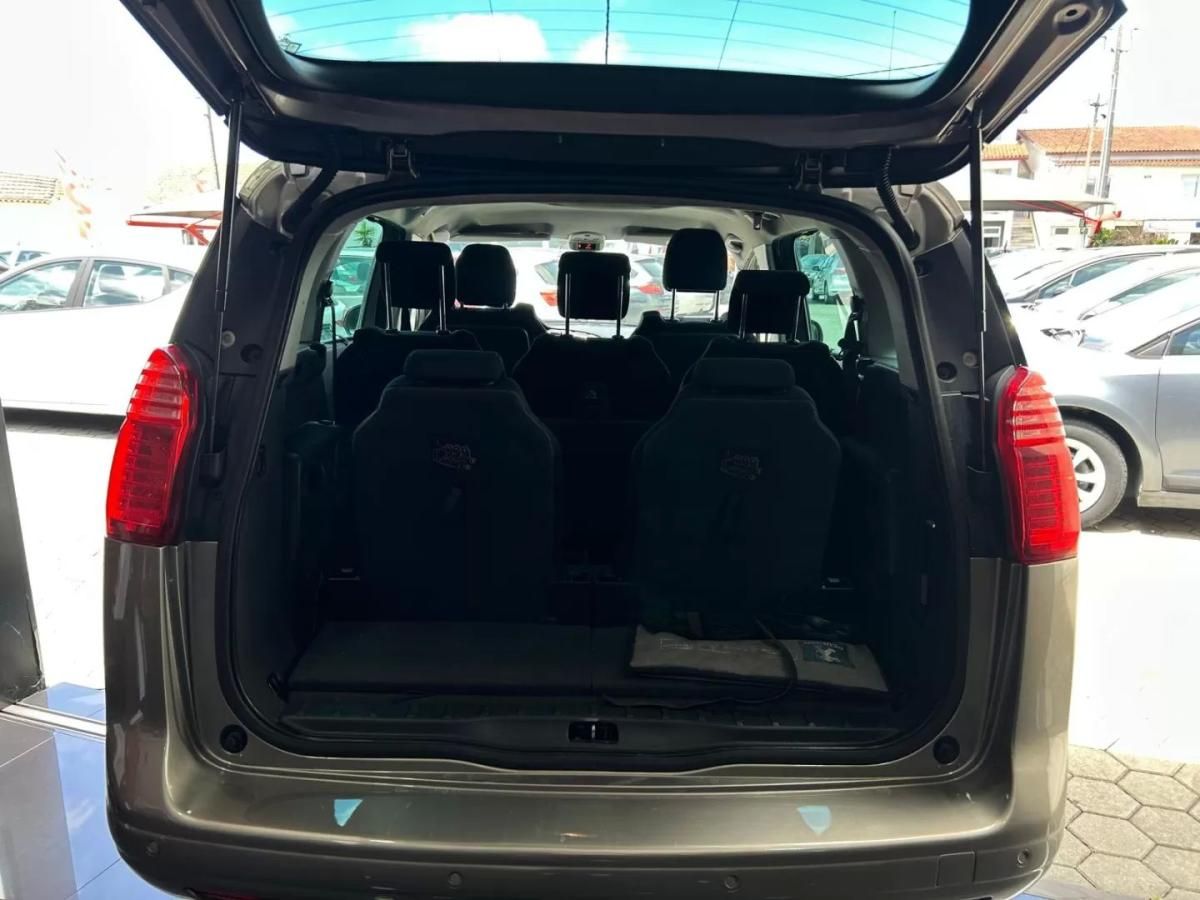 peugeot-5008-2010-diesel-1560cc