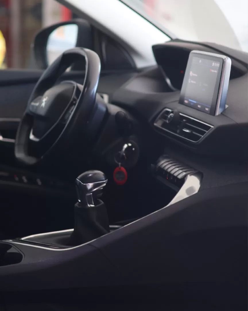 peugeot-3008-2018-diesel-1560cc