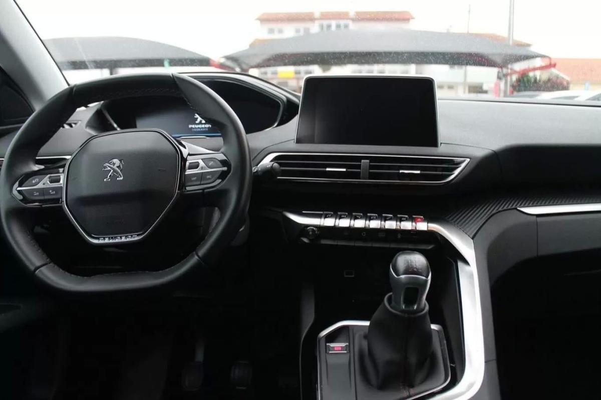 peugeot-3008-2018-diesel-1560cc