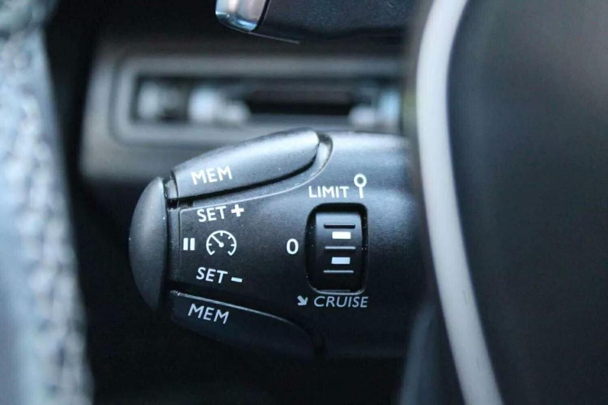 peugeot-3008-2018-diesel-1560cc