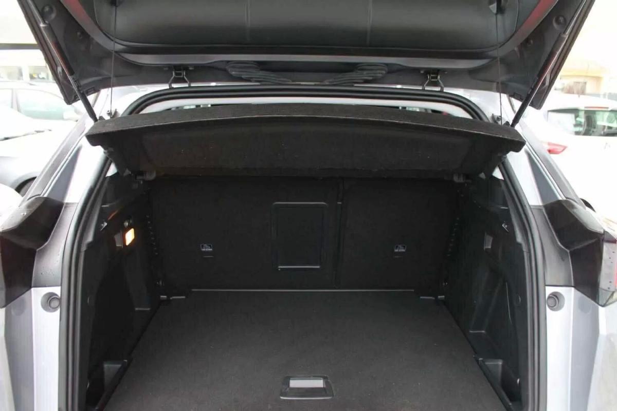 peugeot-3008-2018-diesel-1560cc