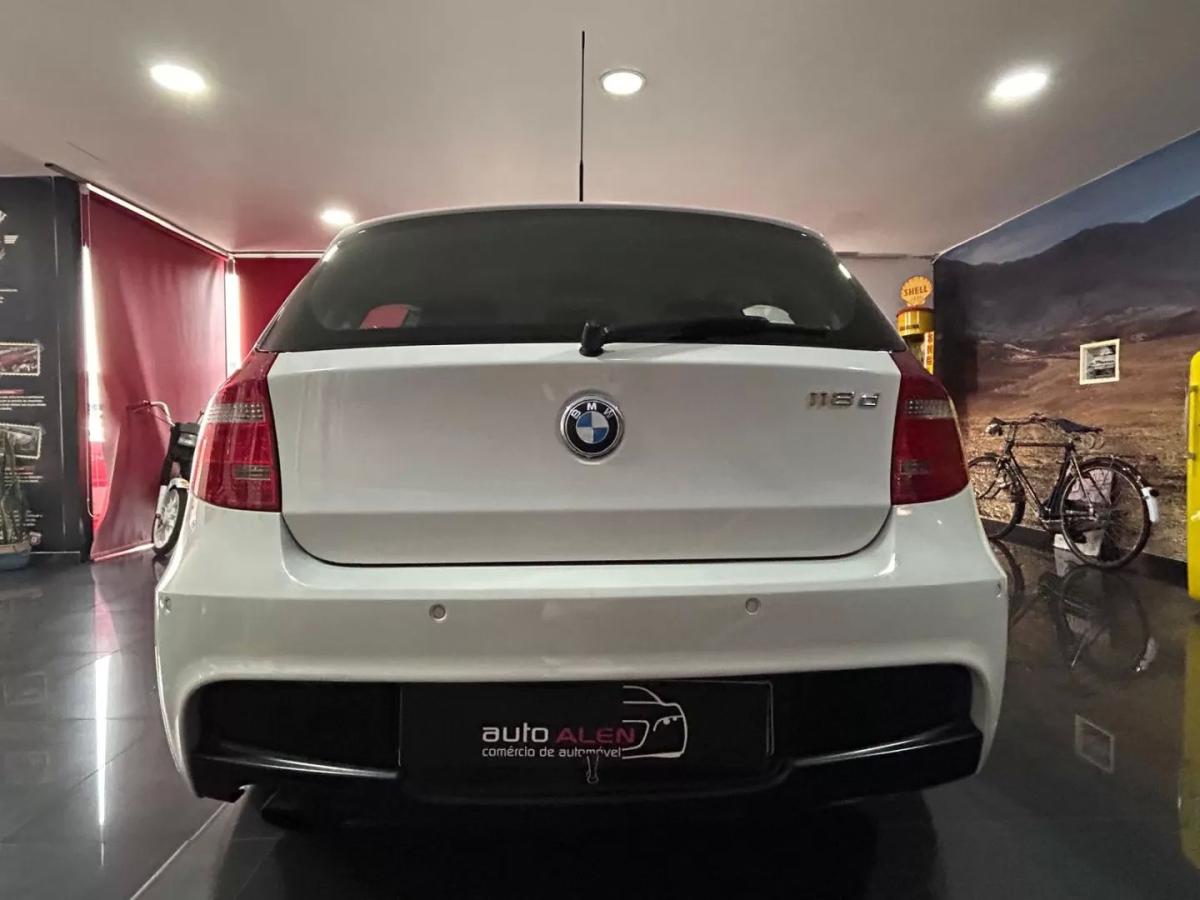 bmw-serie-1-2010-diesel-1995cc