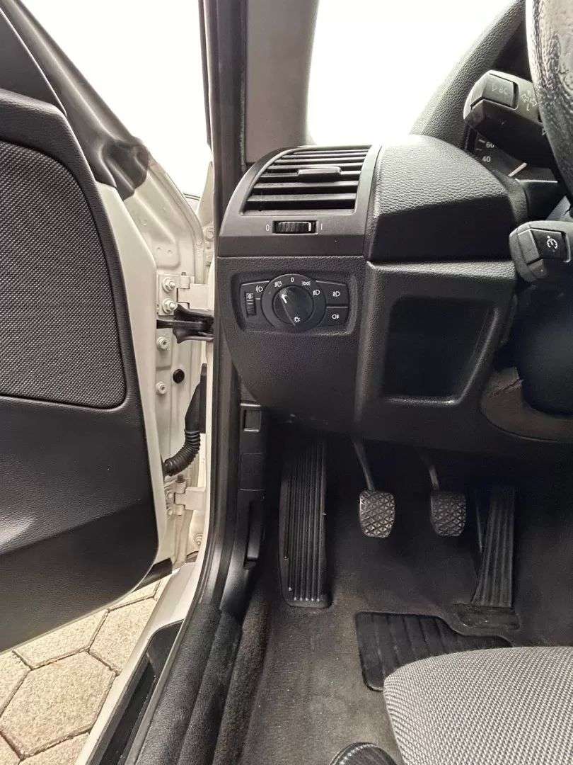 bmw-serie-1-2010-diesel-1995cc