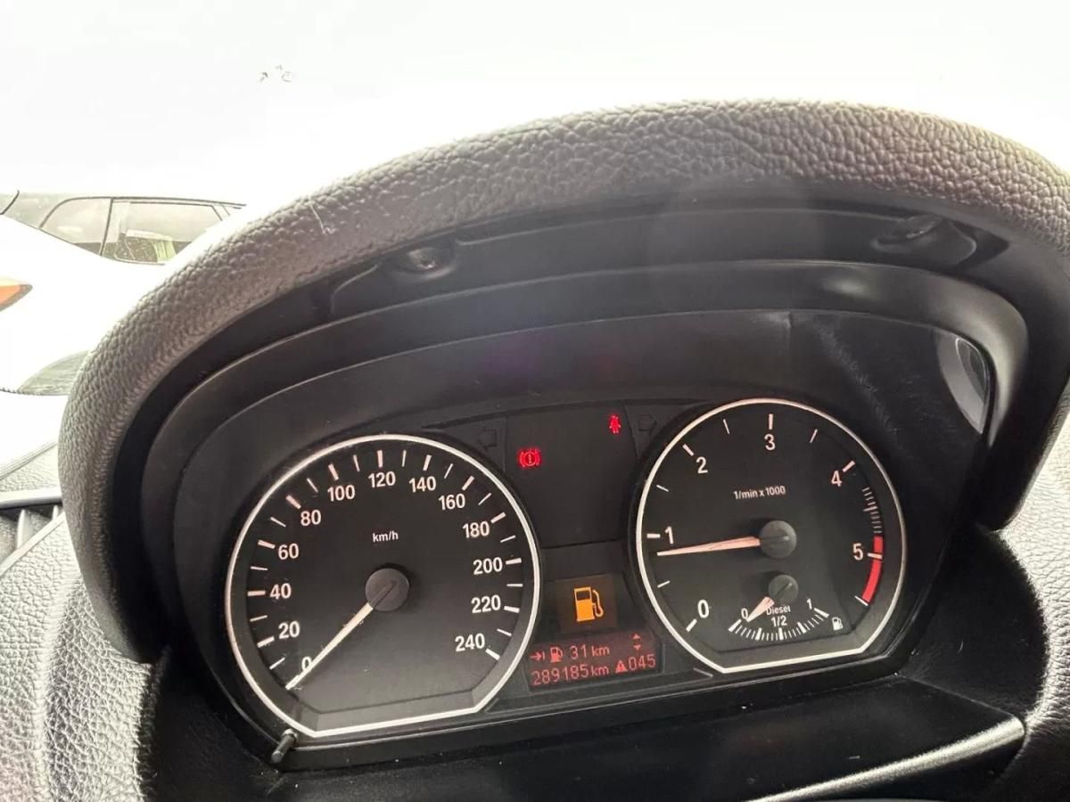 bmw-serie-1-2010-diesel-1995cc