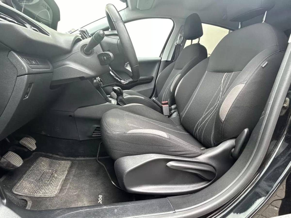 peugeot-208-2014-gasolina-1199cc