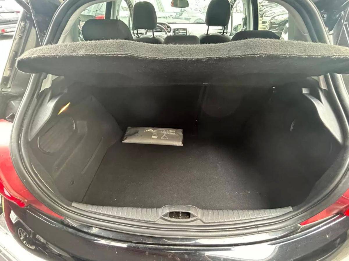 peugeot-208-2014-gasolina-1199cc