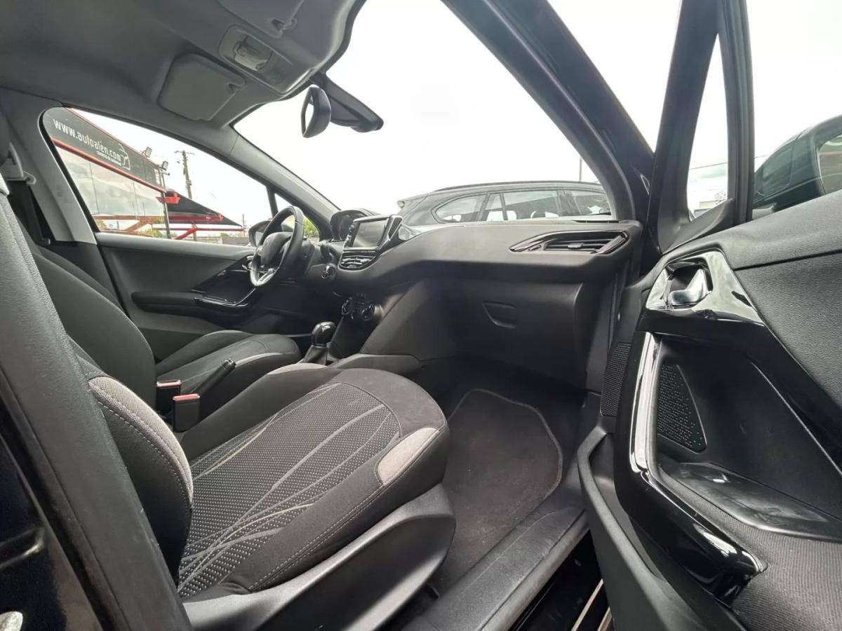 peugeot-208-2014-gasolina-1199cc