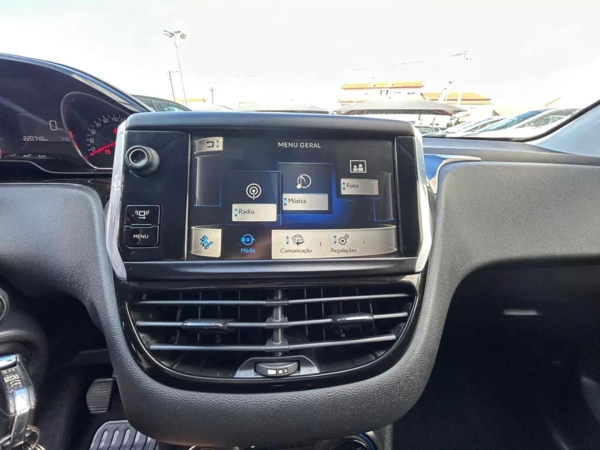 peugeot-208-2014-diesel-1398cc