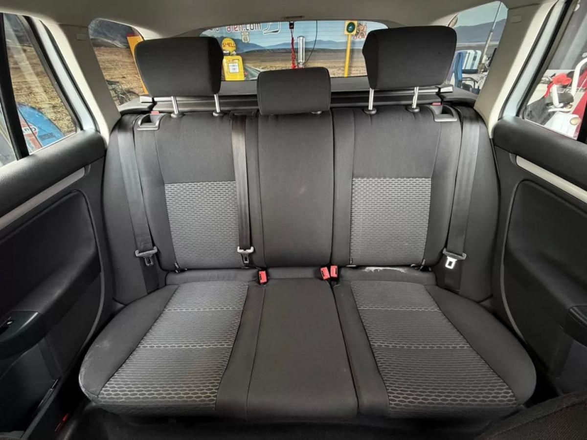 volkswagen-golf-variant-2011-diesel-1598cc