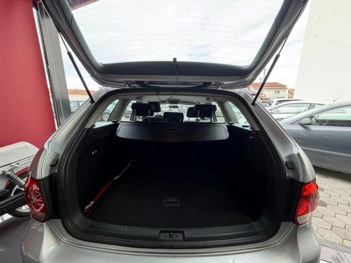volkswagen-golf-variant-2011-diesel-1598cc