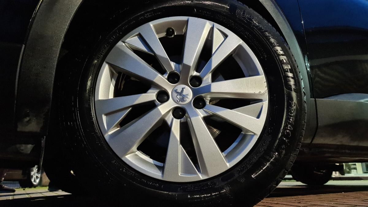 peugeot-5008-2020-diesel-1499cc