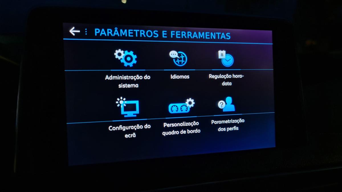 peugeot-5008-2020-diesel-1499cc