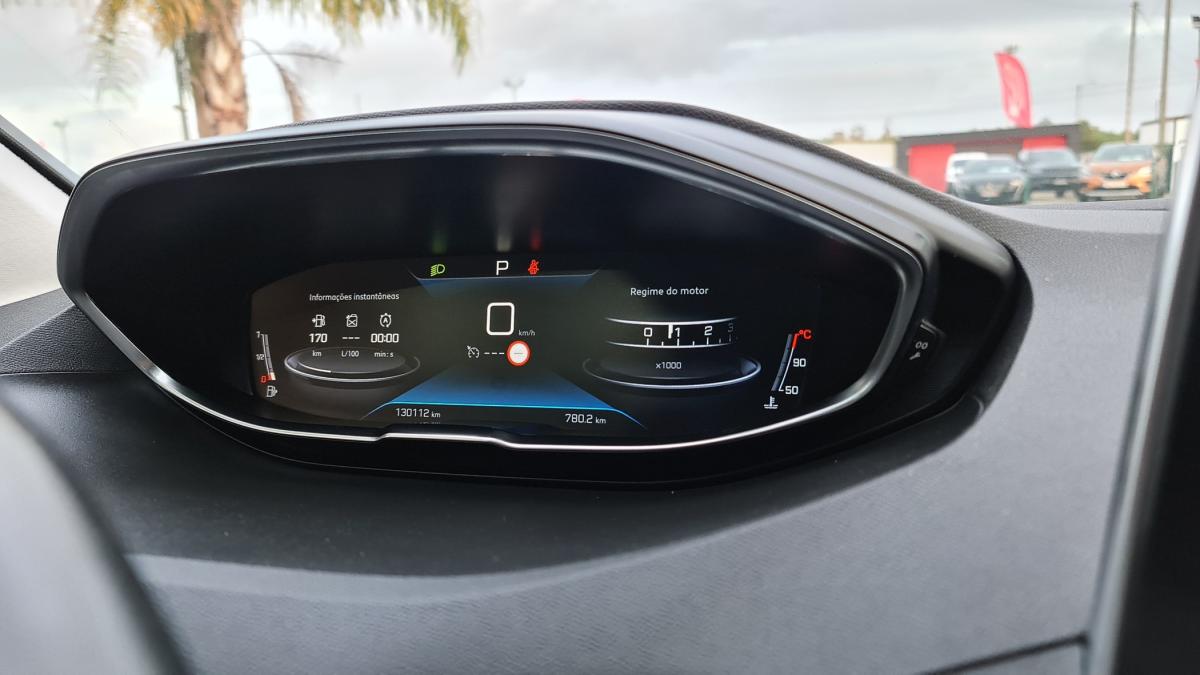 peugeot-5008-2020-diesel-1499cc