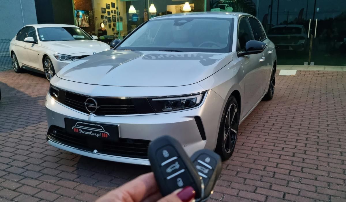 opel-astra-2022-hibrido-a-gasolina-1598cc