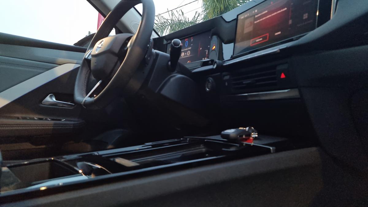 opel-astra-2022-hibrido-a-gasolina-1598cc
