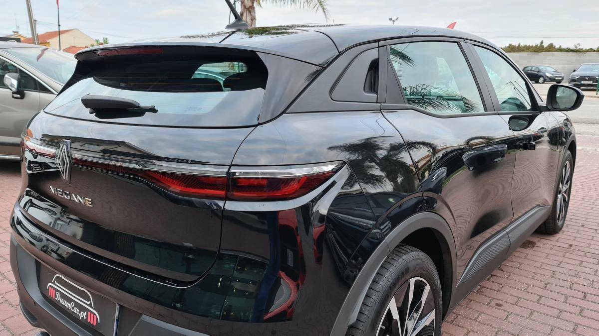 renault-megane-e-tech-2022-eletrico-0cc