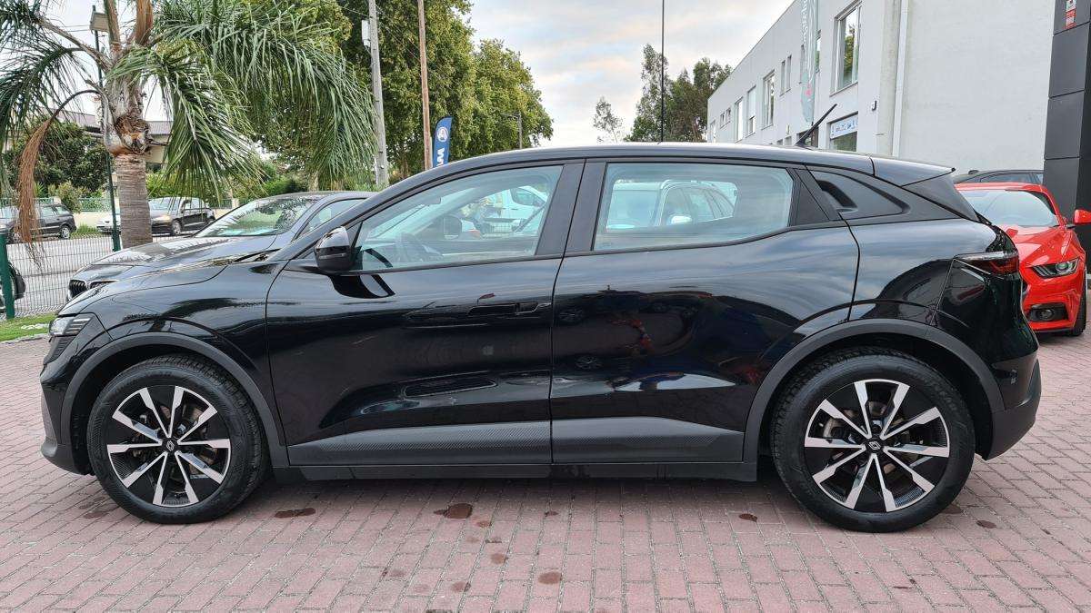 renault-megane-e-tech-2022-eletrico-0cc