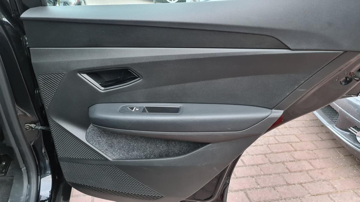 renault-megane-e-tech-2022-eletrico-0cc