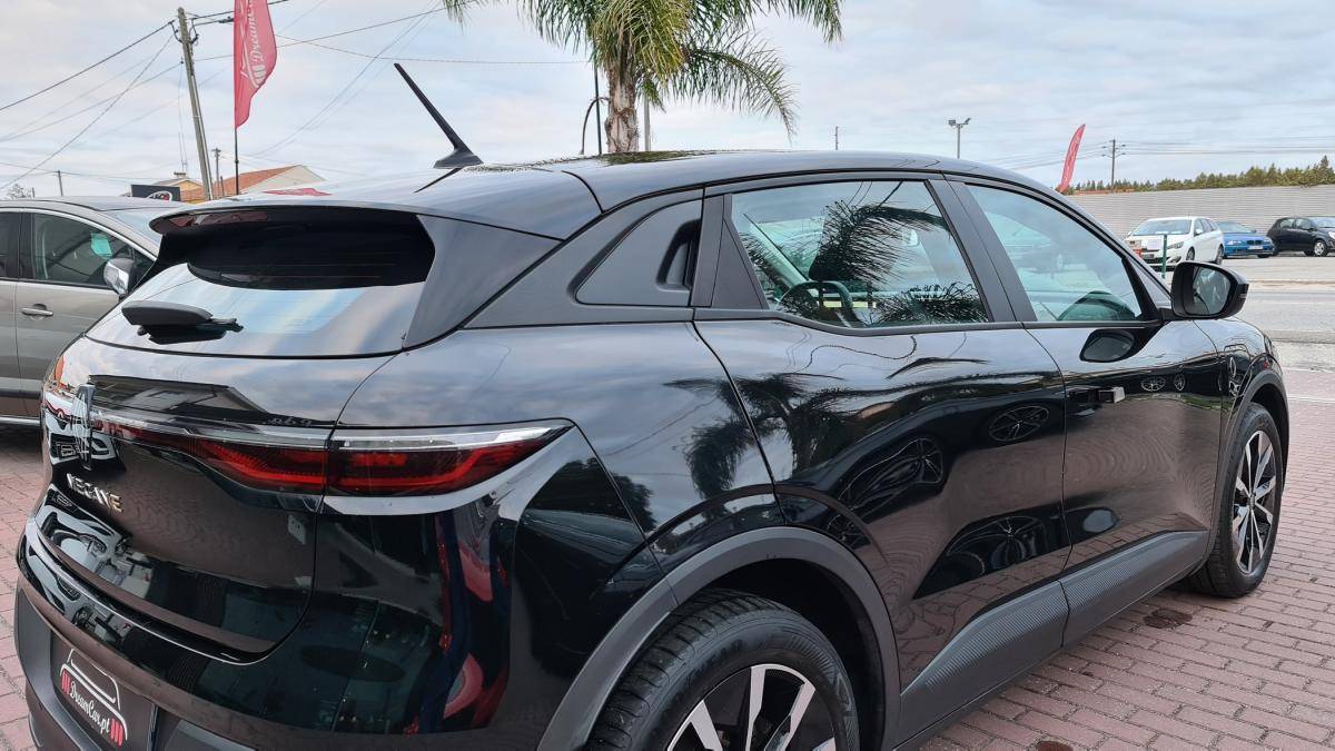 renault-megane-e-tech-2022-eletrico-0cc