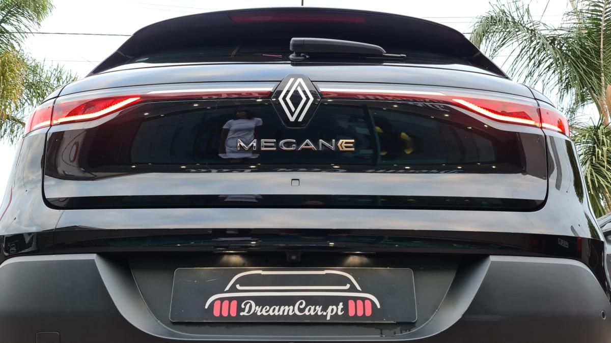 renault-megane-e-tech-2022-eletrico-0cc