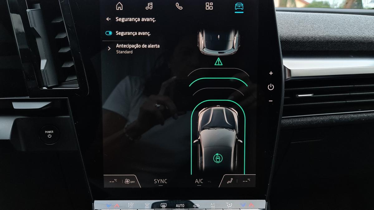 renault-megane-e-tech-2022-eletrico-0cc