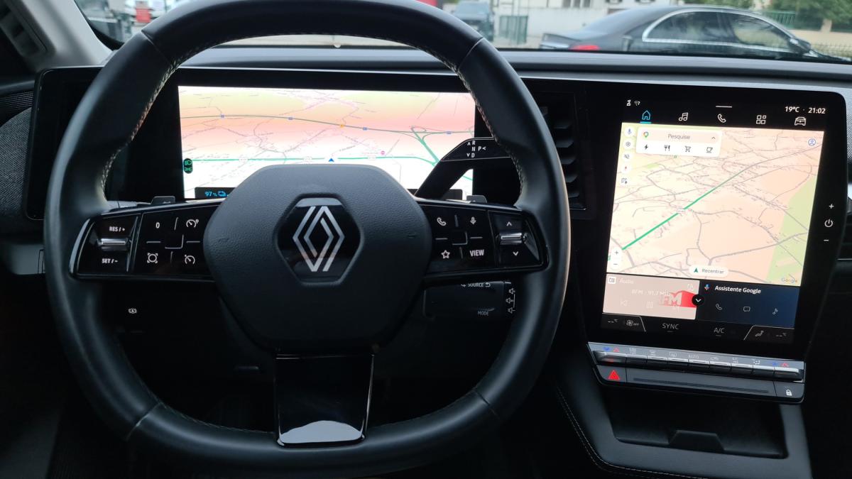 renault-megane-e-tech-2022-eletrico-0cc