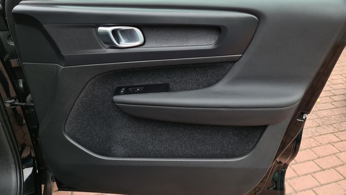 volvo-xc40-2021-gasolina-1477cc