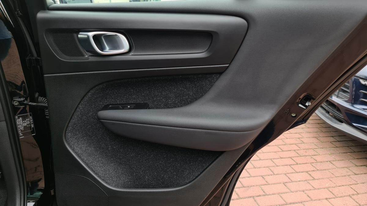 volvo-xc40-2021-gasolina-1477cc