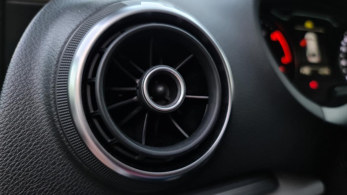 audi-a3-2015-diesel-1598cc