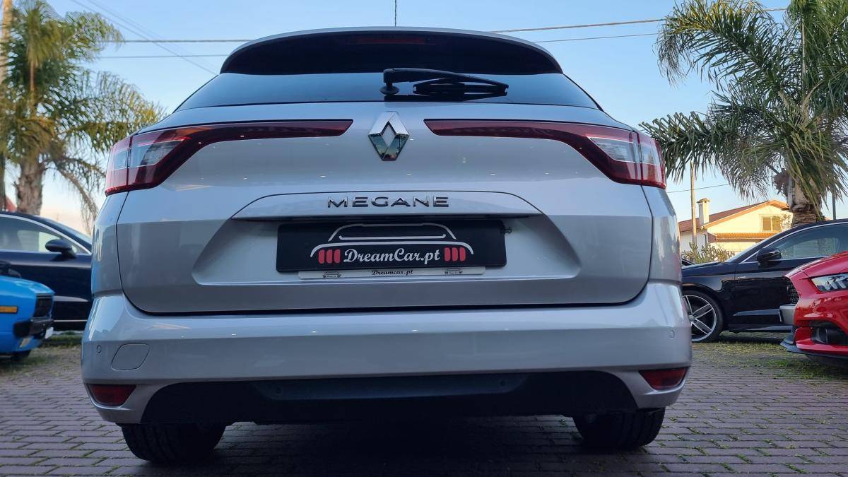 renault-megane-sport-tourer-2018-diesel-1461cc