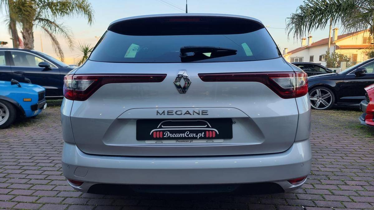 renault-megane-sport-tourer-2018-diesel-1461cc