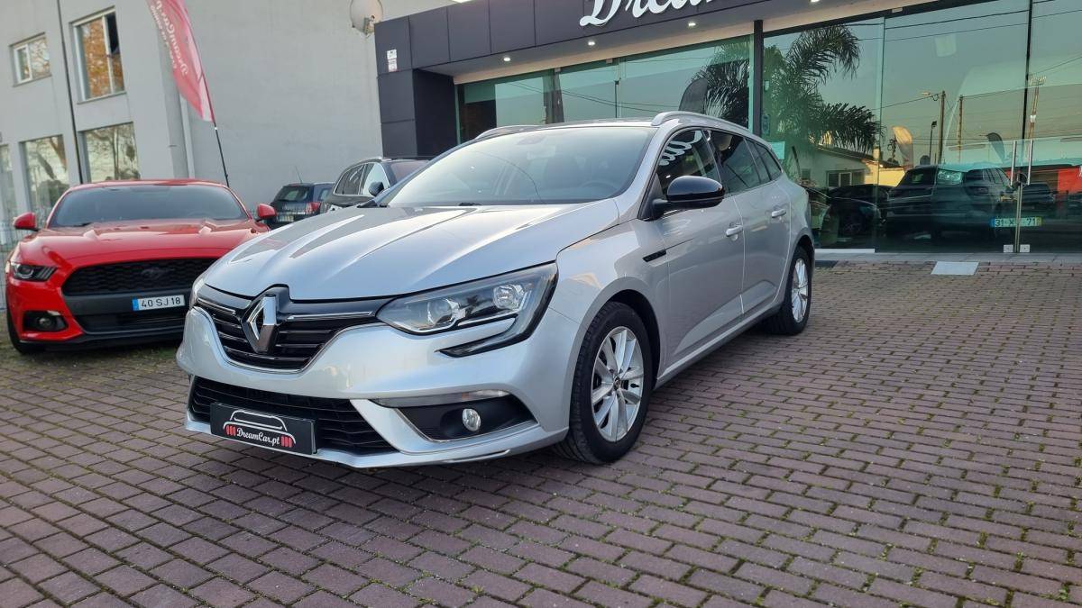 renault-megane-sport-tourer-2018-diesel-1461cc
