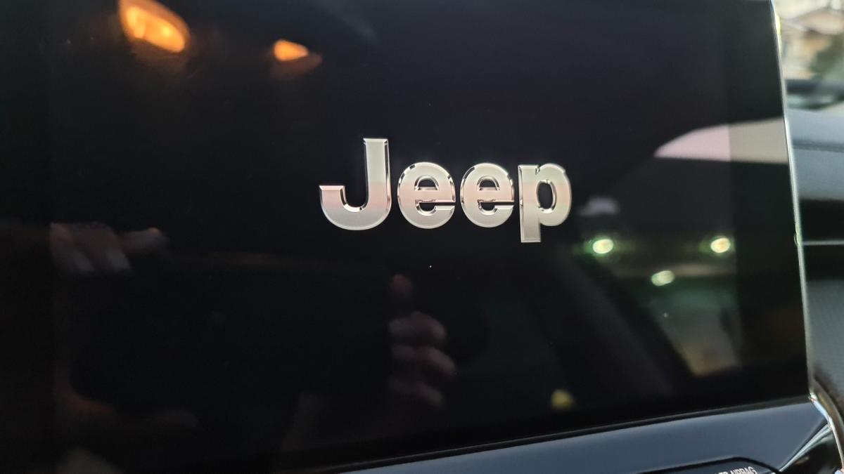 jeep-compass-2023-hibrido-a-gasolina-1332cc