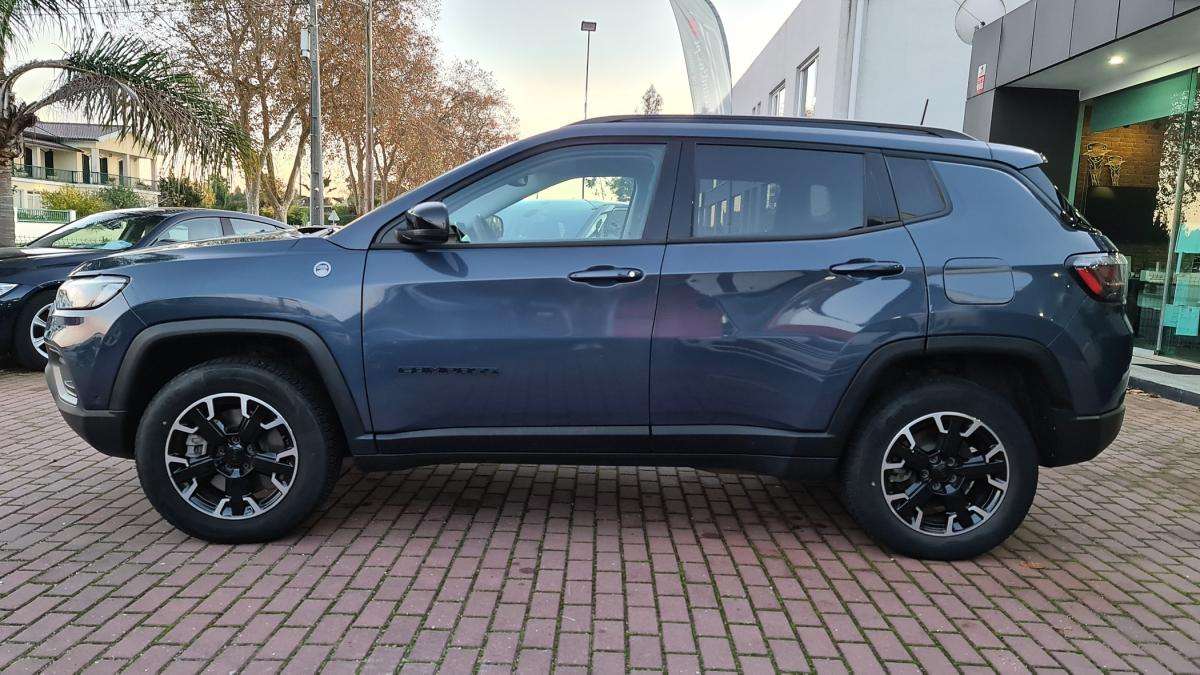 jeep-compass-2023-hibrido-a-gasolina-1332cc