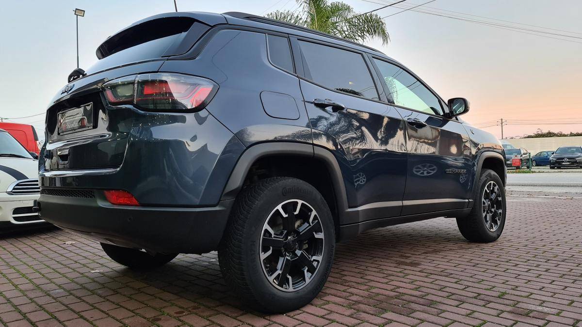 jeep-compass-2023-hibrido-a-gasolina-1332cc
