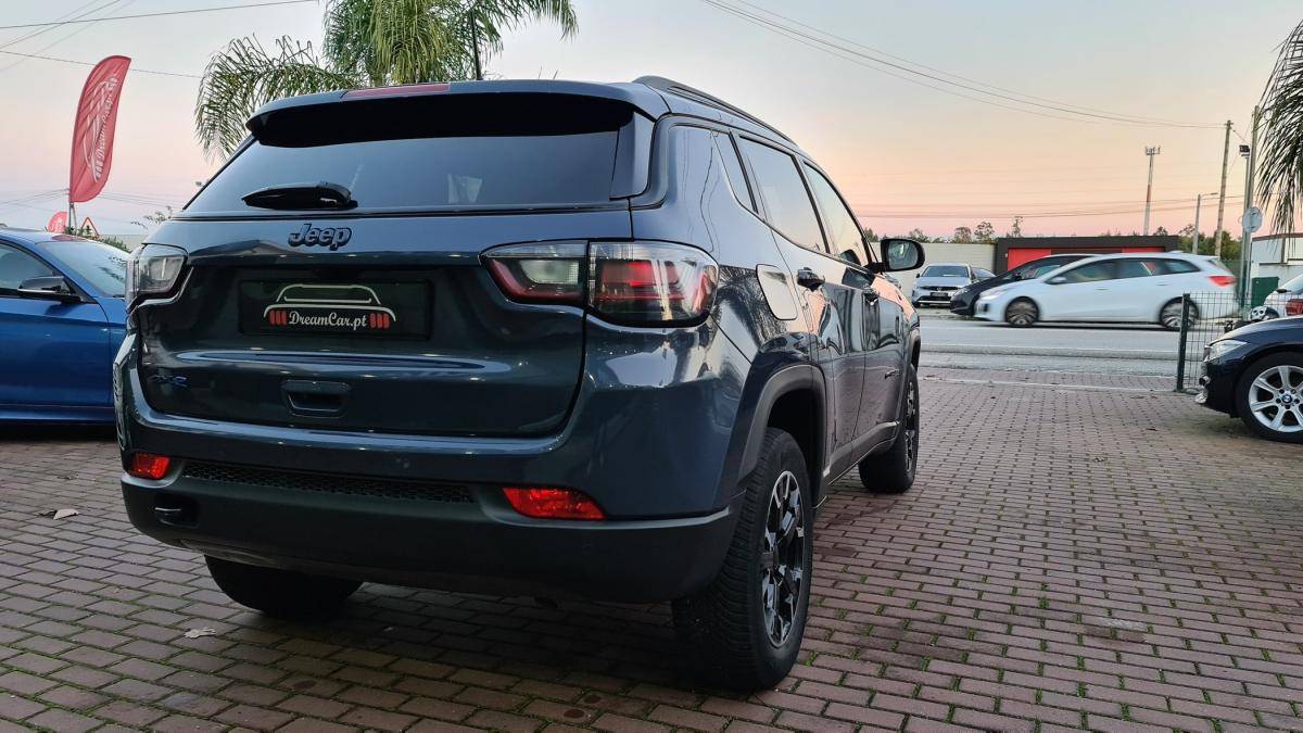 jeep-compass-2023-hibrido-a-gasolina-1332cc