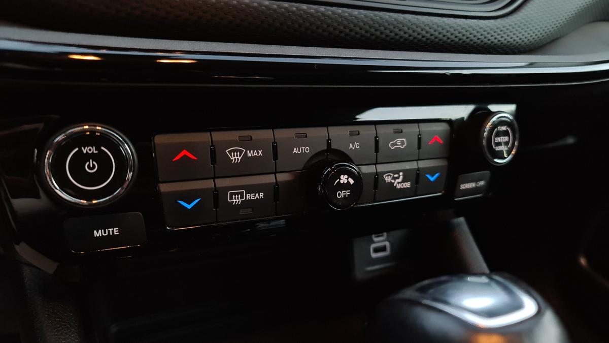 jeep-compass-2023-hibrido-a-gasolina-1332cc