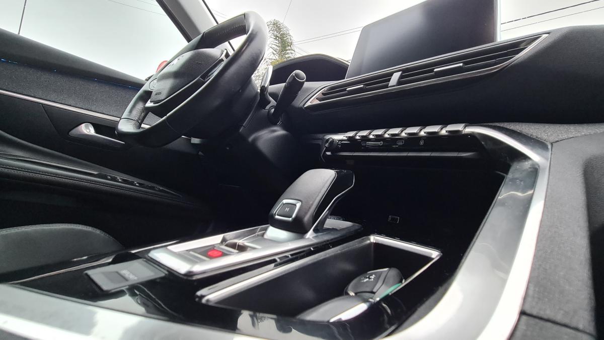 peugeot-3008-2018-diesel-1560cc