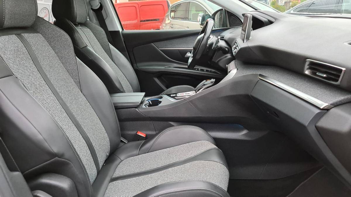 peugeot-3008-2018-diesel-1560cc
