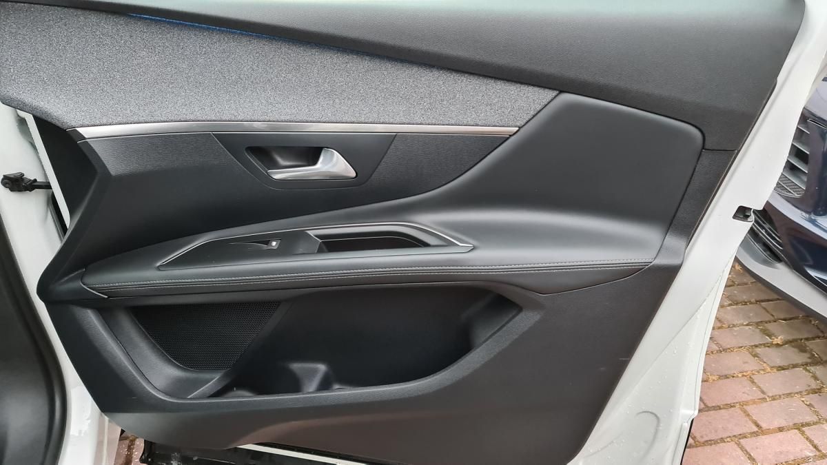 peugeot-3008-2018-diesel-1560cc