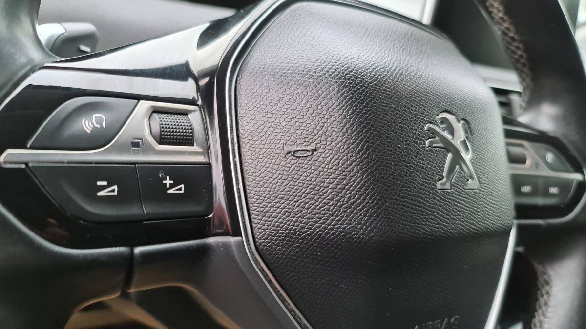 peugeot-3008-2018-diesel-1560cc