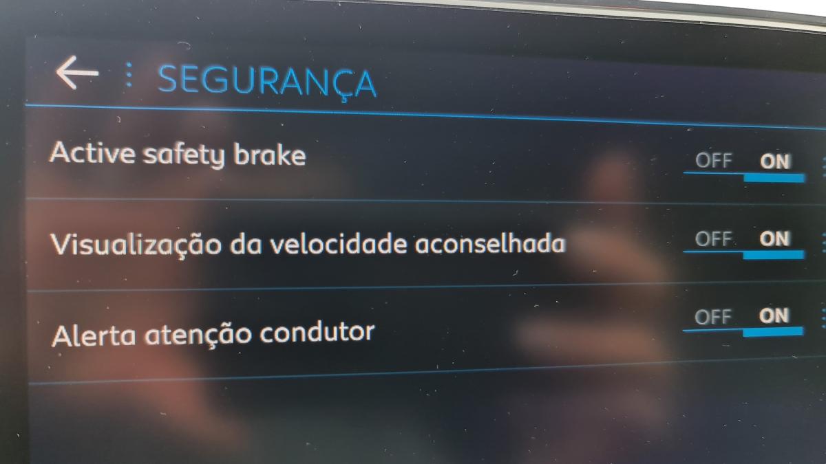 peugeot-3008-2018-diesel-1560cc