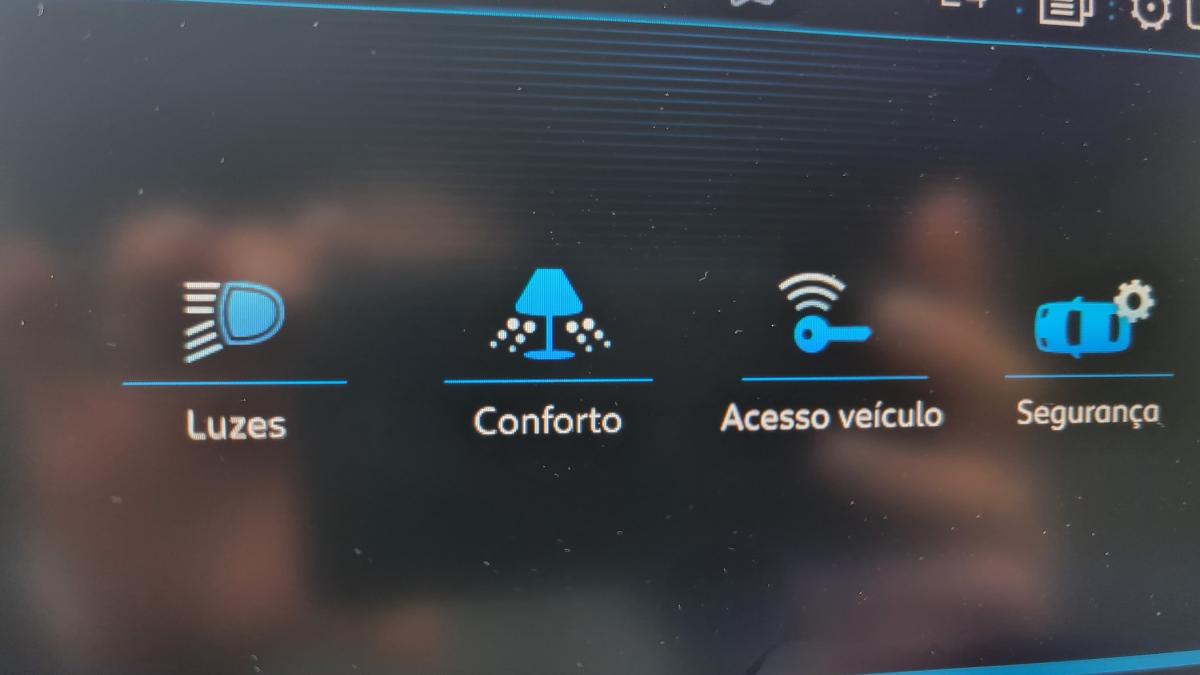 peugeot-3008-2018-diesel-1560cc