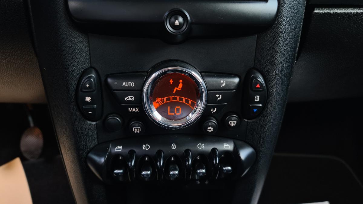 mini-one-2010-diesel-1598cc