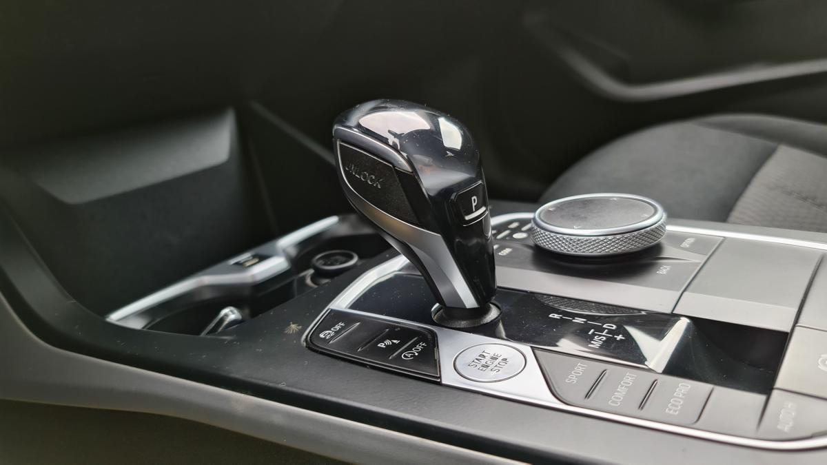 bmw-serie-2-2021-diesel-1496cc