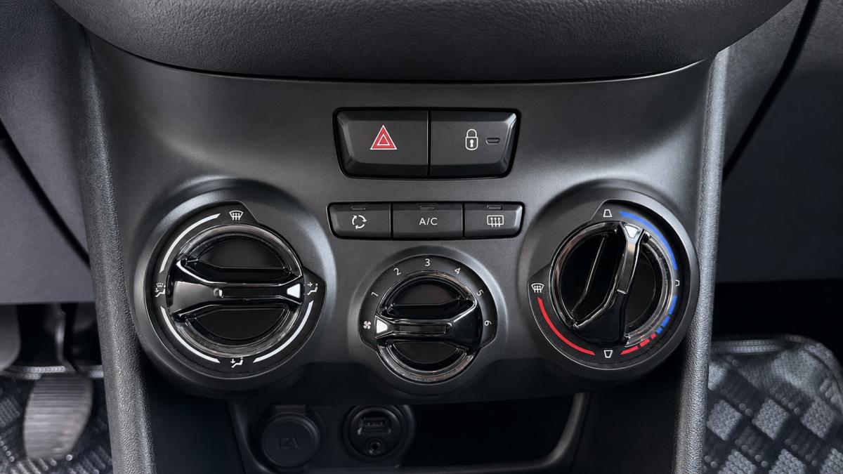 peugeot-208-2015-gasolina-1199cc