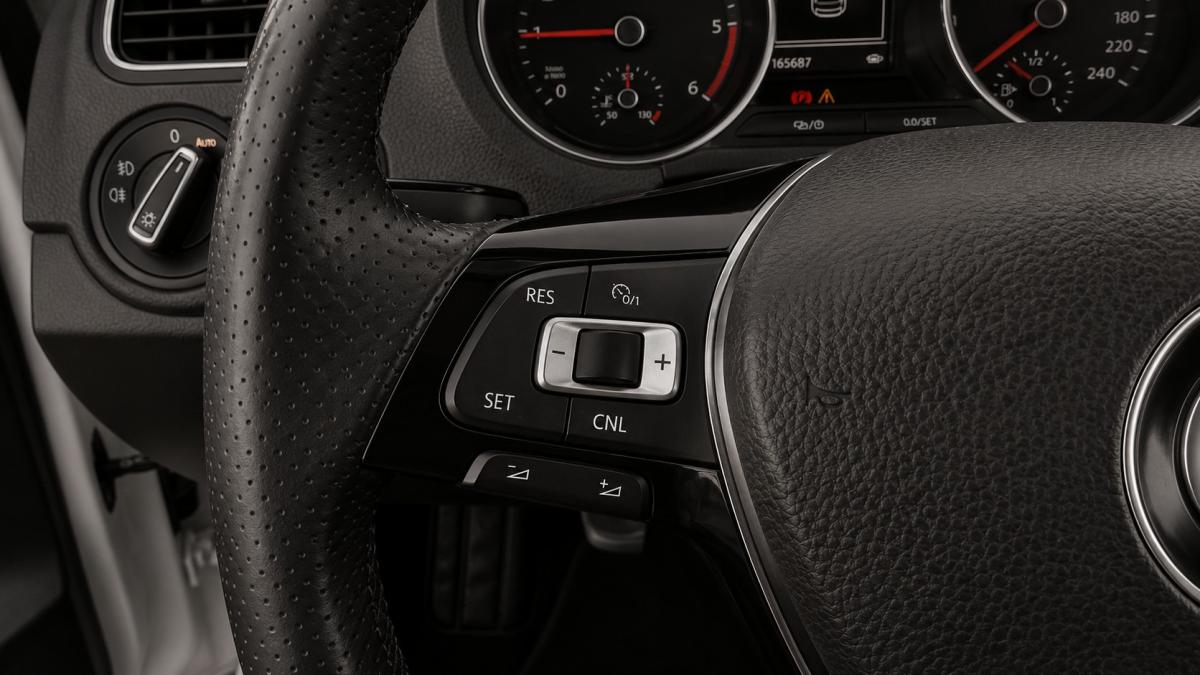 volkswagen-polo-2016-diesel-1422cc