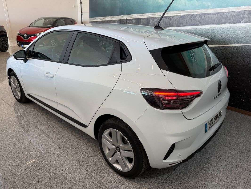 renault-clio-2024-diesel-1461cc